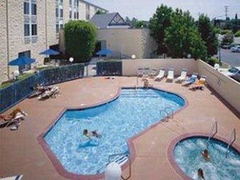 Days Inn & Suites By Wyndham Fullerton Dış mekan fotoğraf